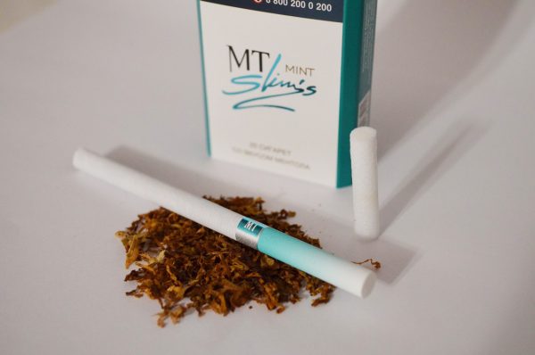 MT Mint Slims cigarette